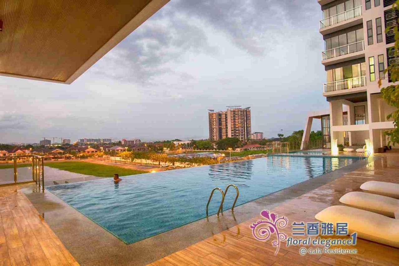 Floral Elegance2 @ Galacity Apartment Kuching